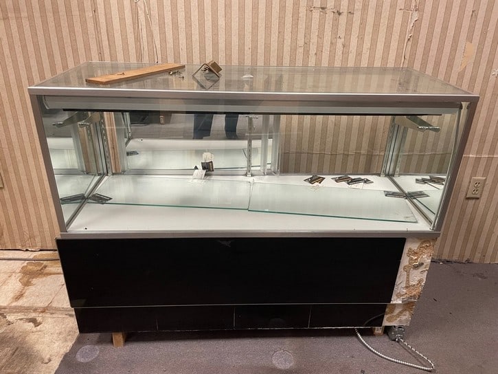 GLASS DISPLAY CASE 52" (1 of 9)