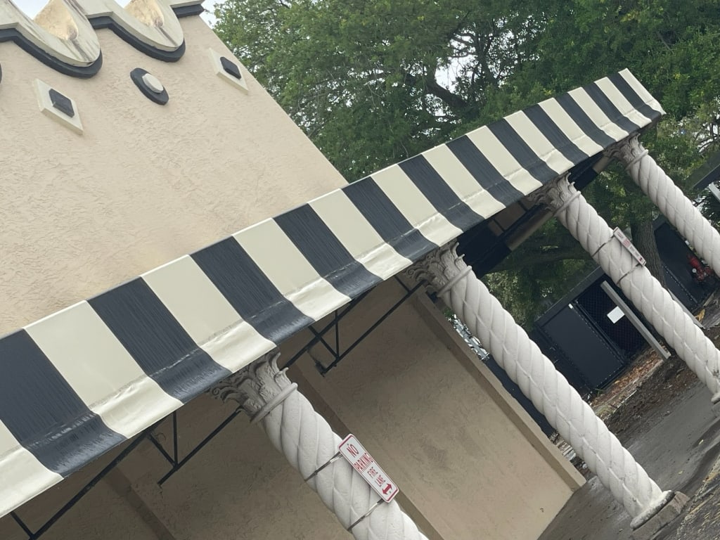 225 FOOT BUILDING AWNING BLUE WHITE: Located in Delray- By Appointment Pickup May 16th 12-5- NOT at DeJaVu Showroom!! ** THIS LOT IS OFFSITE PICK UP - THESE ITEMS WILL BE FOR PICK UP IN DELRAY BEACH, FLORIDA ONLY ON DESIGNATED DAYS, PLEA