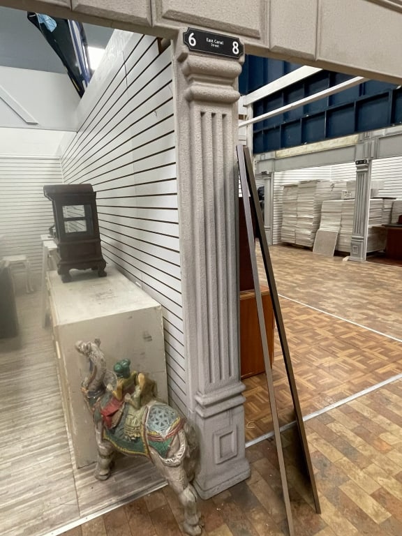 SINGLE COLUMN WITH 114" BRACE FACADE TOGHETHER: FACADES are sold as shown in pictures, for visualization the ceiling is 19 feet tall and the columns are 7 foot. If the facade is parallel to column the measure will be approx from the column up. If