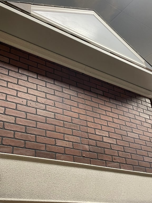 BRICK FACADE 5TH AVE - 3
