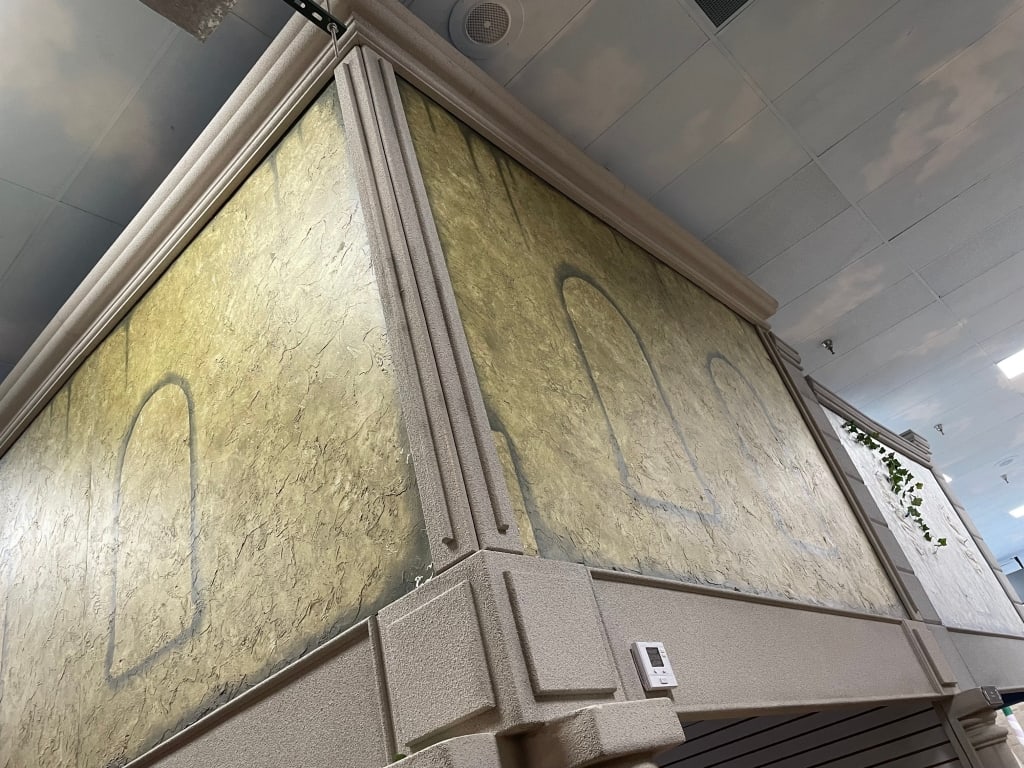 CORNER FACADE W/ CORNER COLUMN - 6