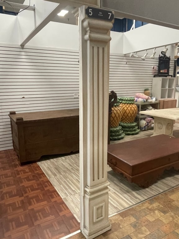 5 7 5TH AVENUE SINGLE COLUMN: Located in Delray- By Appointment Pickup May 16th 12-5- NOT at DeJaVu Showroom!! ** THIS LOT IS OFFSITE PICK UP - THESE ITEMS WILL BE FOR PICK UP IN DELRAY BEACH, FLORIDA ONLY ON DESIGNATED DAYS, PLEA