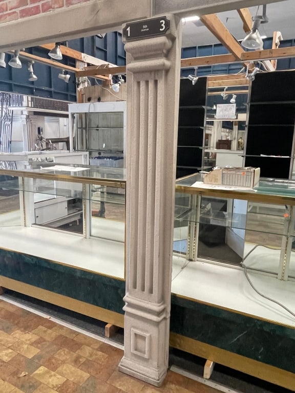 5TH AVE 1 3 SINGLE COLUMN: Located in Delray- By Appointment Pickup May 16th 12-5- NOT at DeJaVu Showroom!! ** THIS LOT IS OFFSITE PICK UP - THESE ITEMS WILL BE FOR PICK UP IN DELRAY BEACH, FLORIDA ONLY ON DESIGNATED DAYS, PLEA