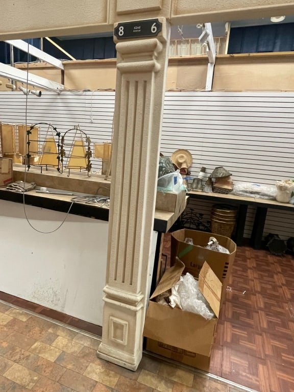42ND AVE 8 6 SINGLE COLUMN: Located in Delray- By Appointment Pickup May 16th 12-5- NOT at DeJaVu Showroom!! ** THIS LOT IS OFFSITE PICK UP - THESE ITEMS WILL BE FOR PICK UP IN DELRAY BEACH, FLORIDA ONLY ON DESIGNATED DAYS,