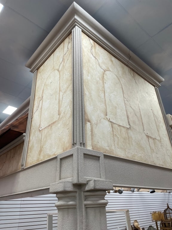 CORNER BUILDING FACADE 42ND AVE: FACADES are sold as shown in pictures, for visualization the ceiling is 19 feet tall and the columns are 7 foot. If the facade is parallel to column the measure will be approx from the column up. If
