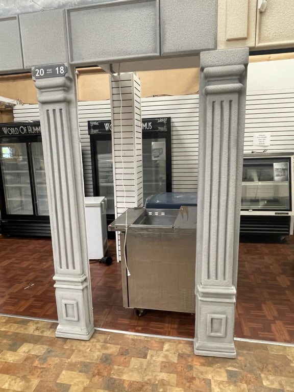 42ND AVE 10 12 DOUBLE COLUMN X 2: Located in Delray- By Appointment Pickup May 16th 12-5- NOT at DeJaVu Showroom!! ** THIS LOT IS OFFSITE PICK UP - THESE ITEMS WILL BE FOR PICK UP IN DELRAY BEACH, FLORIDA ONLY ON DESIGNATED DAYS,