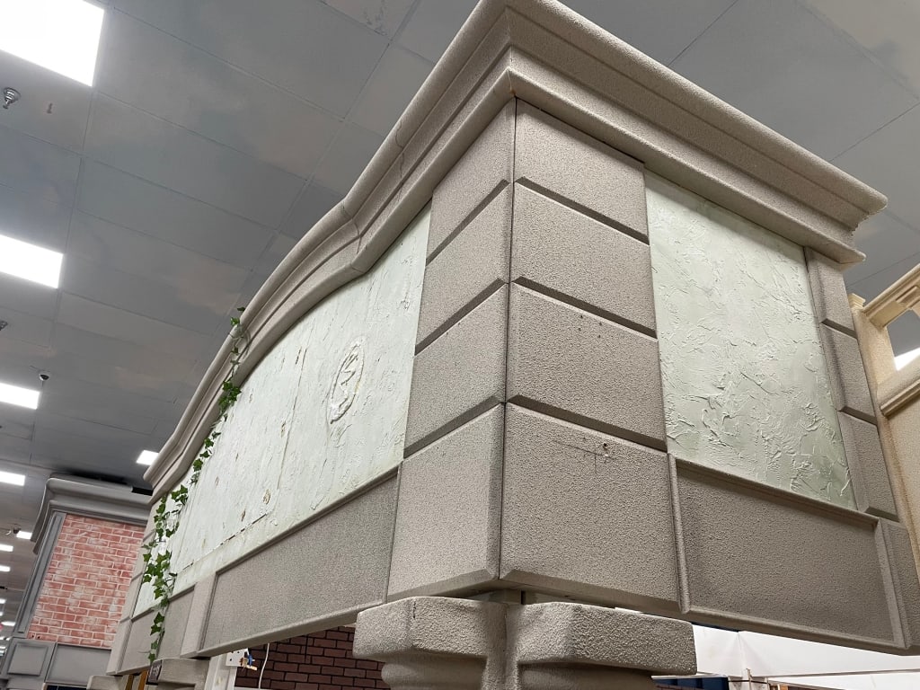 GRAY CORNER FACADE W CANAL W CORNER COLUMN: FACADES are sold as shown in pictures, for visualization the ceiling is 19 feet tall and the columns are 7 foot. If the facade is parallel to column the measure will be approx from the column up. If t