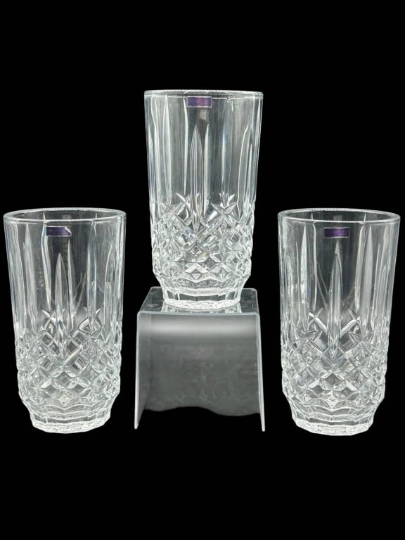 3 MARQUIS BY WATERFORD MARKHAM CRYSTAL VASES: Elegant set of three Marquis by Waterford “Markham” crystal pieces, each featuring a classic cut crystal pattern with vertical spear cuts, diamond-cut lower panels, starburst base design, and 