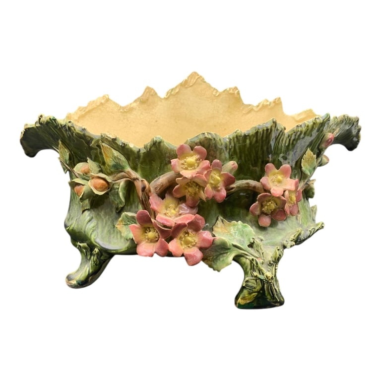 MAJOLICA FLORAL FOOTED CENTERPIECE BOWL 14" (1 of 7)