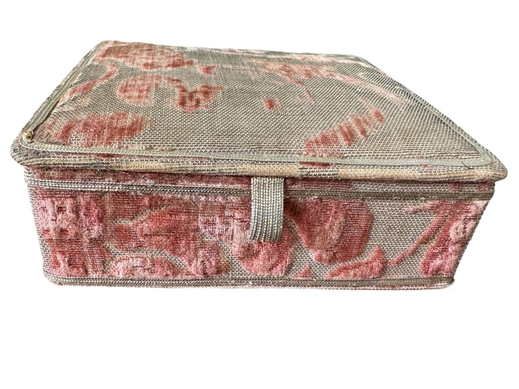 VINTAGE TAPESTRY JEWELRY BOX WITH FLORAL PAT: Vintage square jewelry box, featuring a pink and beige floral tapestry pattern on the exterior. Interior is lined with red velvet and includes a small decorative blue and gold pattern insert. Measures