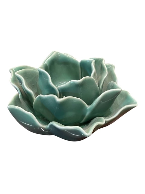 GREEN GLAZED CERAMIC FLOWER FORM BOWL 4": Decorative ceramic bowl shaped like a blooming flower, finished in a glossy green glaze. Measuring approximately 4.5 inches in diameter, this piece is ideal for display or as a small catch-all. In exc