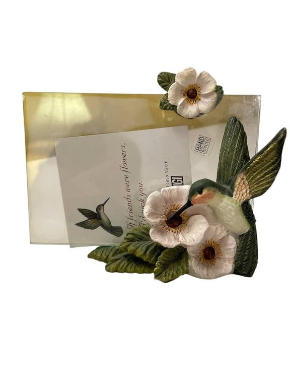 HUMMINGBIRD AND FLOWER DECORATIVE FRAME 6" (1 of 5)