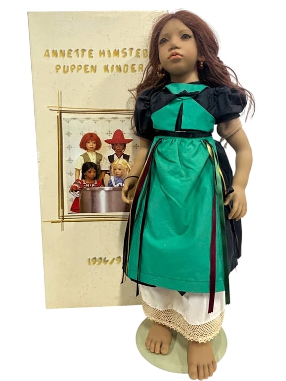 ANNETTE HIMSTEDT ?TAKUMA? NATIVE DOLL W/ BOX 27": Collectible Annette Himstedt Puppen Kinder ?Takumi? Cheyenne Native American artist doll, circa 1995/96, from the 10th Anniversary collection. Features long auburn-brown braided hair, inset eyes, pier