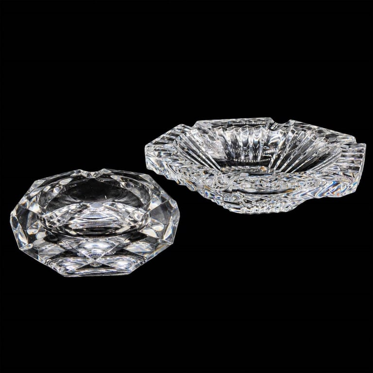 TWO BACCARAT CUT CRYSTAL ASHTRAYS 6.5" (1 of 11)