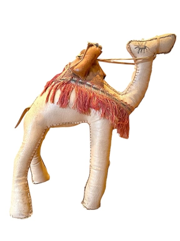 LEATHER CAMEL TOY WITH SADDLE HAND-STITCHED 11" (1 of 9)