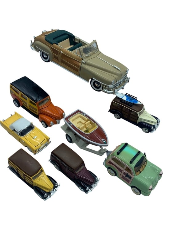 WOOD PANELED TOY & MODEL CAR COLLECTION 8" (1 of 6)