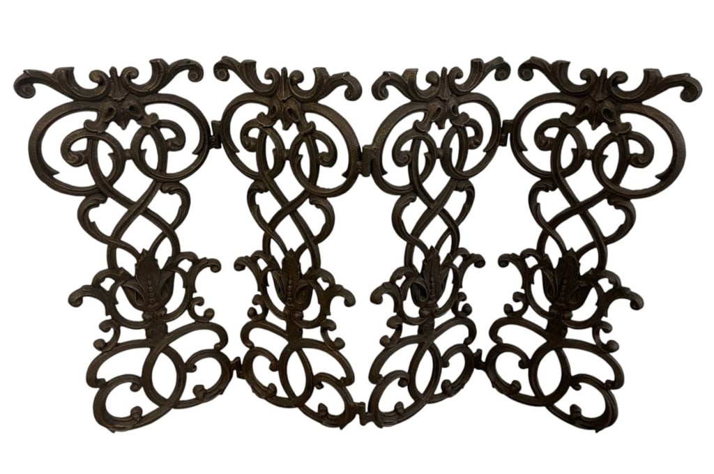 ORNATE FOLDING METAL FIREPLACE SCREEN 43" x 26" (1 of 6)