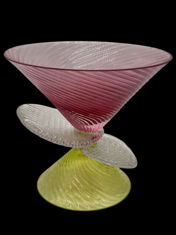 ART GLASS CENTERPIECE SWIRL BOWL PINK IMO MURANO: SCULPTURAL ART GLASS CENTERPIECE BOWL IN PINK CLEAR AND YELLOW TONESStriking sculptural art glass centerpiece bowl featuring a dramatic flared pink bowl form rising above two opposing clear and yellow