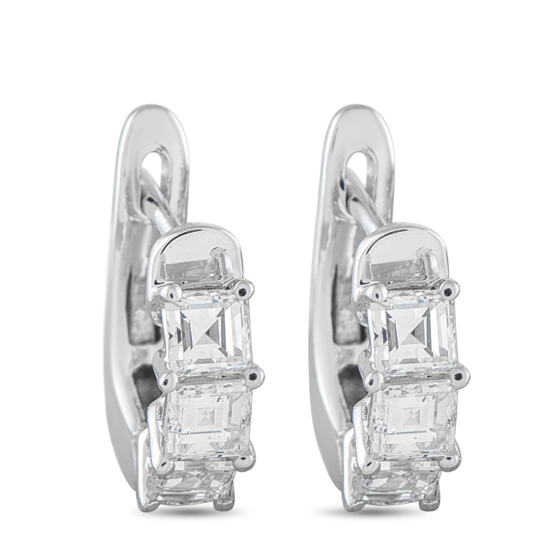 18K WHITE GOLD 1.10CT DIAMOND EARRINGS AER-20709: These sophisticated earrings will never go out of style. Set in 18K White Gold, square-cut Diamonds totaling 1.10 carats offer endless sparkle. Each earring measures 0.44 round, making them the prefec