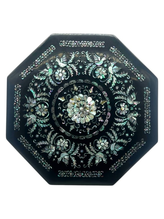 KOREAN MOTHER OF PEARL NAJEON BENTO BOX 10": Traditional Korean lacquered bento box featuring exquisite mother-of-pearl inlay, known as Najeonchilgi decoration. Crafted in an octagonal form, the lid is richly adorned with iridescent shell inlays