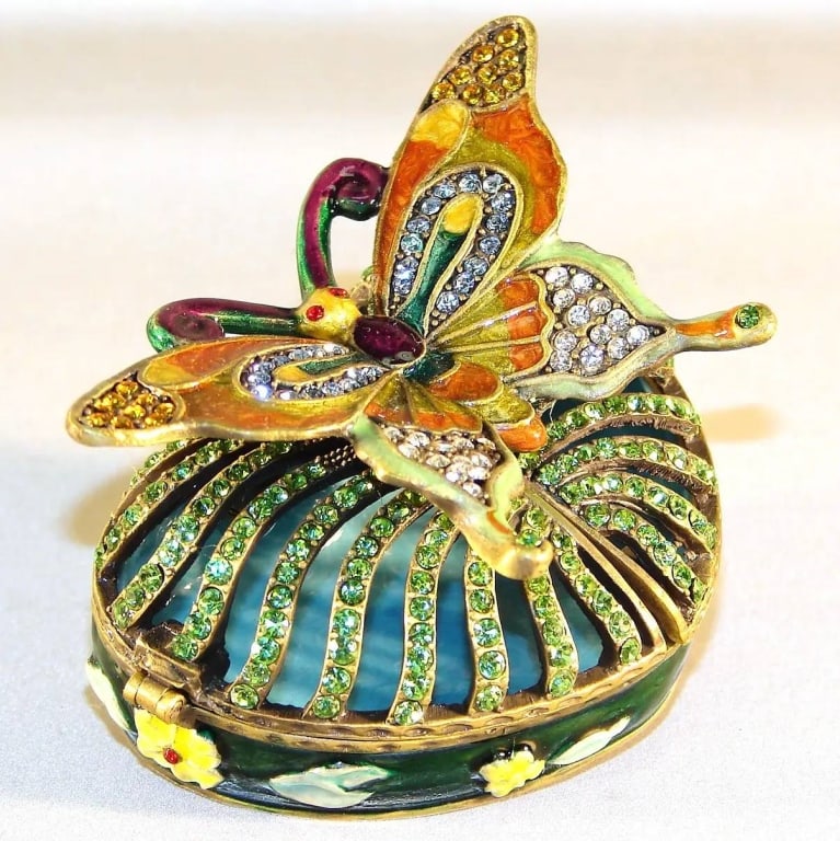 JAY STRONGWATER STYLE TRINKET BOX (1 of 2)