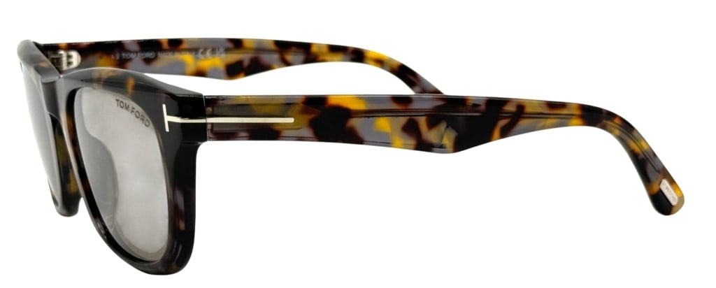 TOM FOR KENDEL TF1076 55L TORTOISE SUNGLASSES: Tom Ford Kendel TF1076 55L eyeglasses featuring a tortoise acetate frame with the signature metal 'T' temple accents. Model TF1076 55L, size 54.22 145, made in Italy. Includes Tom Ford case, booklet, 