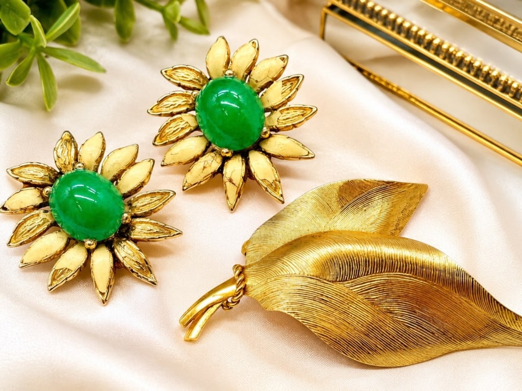 GROSSE BROOCH & CINER EARRINGS LOT 3in (1 of 7)