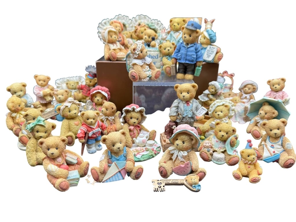 BOYDS BEARS FIGURINE LOT (1 of 2)