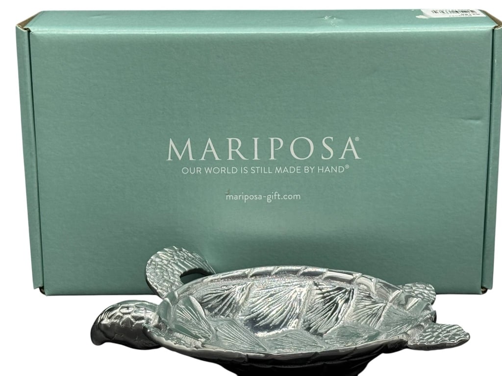 MARIPOSA ALUMINUM TURTLE DISH: Mariposa aluminum turtle-shaped dish with original box. Features detailed shell and flipper design. Made by Mariposa. By bidding in this auction you agree that you have read The Terms and conditions o