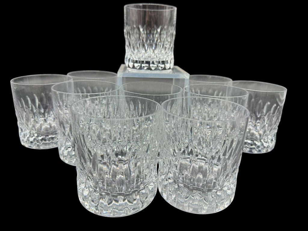 NINE CUT CRYSTAL OLD FASHIONED GLASSES: Nine cut crystal old fashioned glasses. Classic design with faceted detailing. Shipping Available at www.DeJaVuAuctionShipping.com By bidding in this auction you agree that you have read The Terms
