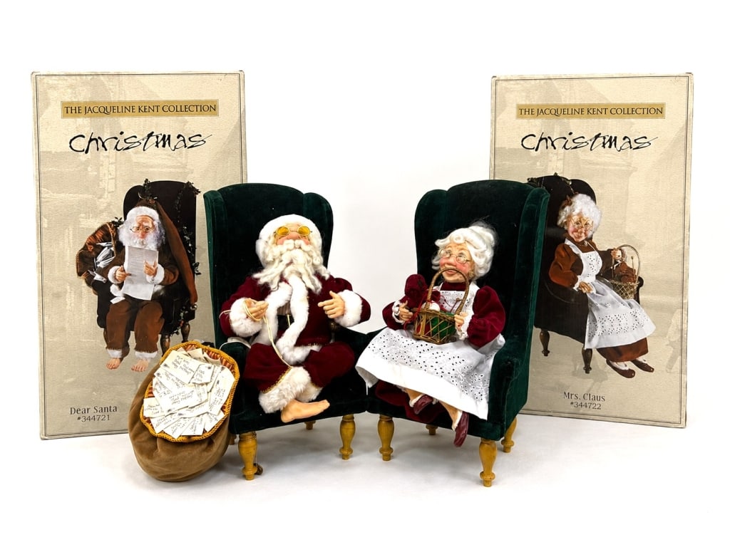 JACQUELINE KENT SANTA & MRS. CLAUS W BOXES 20" (1 of 10)