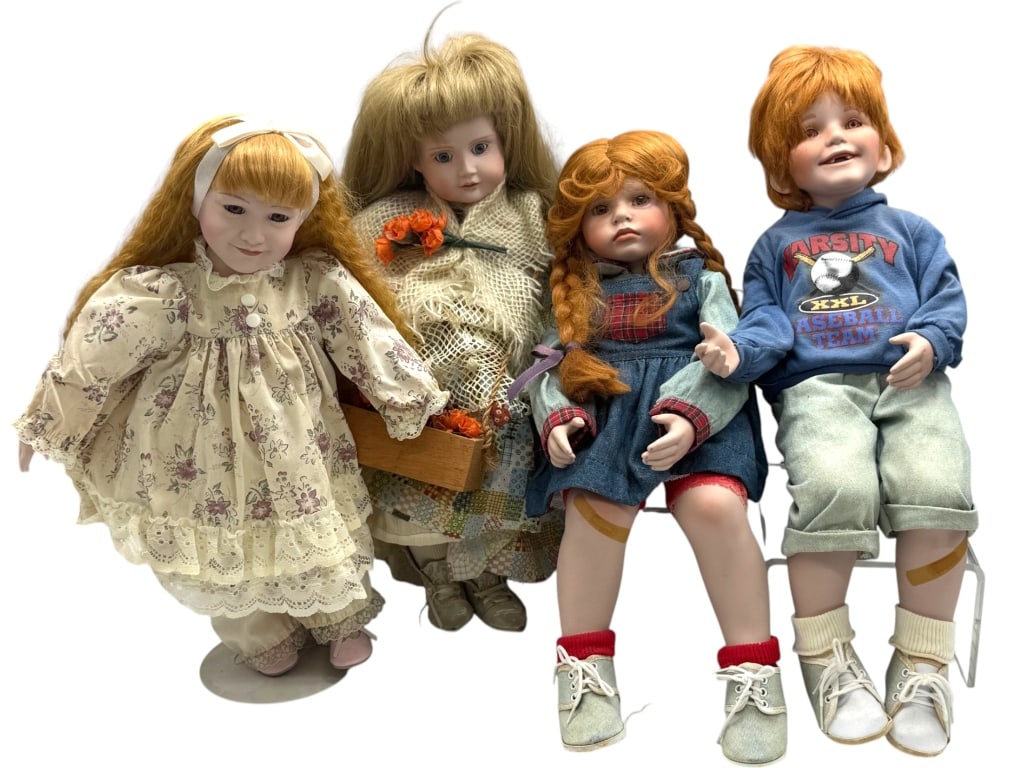 COLLECTIBLE DOLL GROUP OF FOUR 19" (1 of 8)