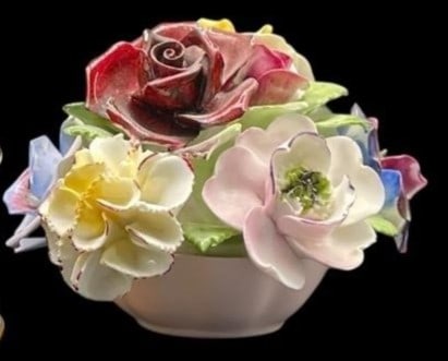 ARISTOCRAT STAFFORDSHIRE BONE CHINA FLOWER POT 3": SIGNED Aristocrat and Staffordshire in script on the back, lovely bone china in the looks of capodimonte but made in ENGLAND and elegant and stunning, no chips or issues found, very good vintage condi