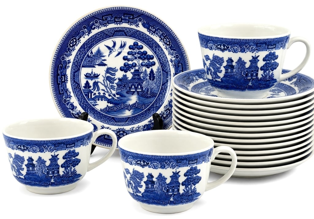 JOHN TAMS BLUE WILLOW TEACUP LOT 20 PCS (1 of 8)