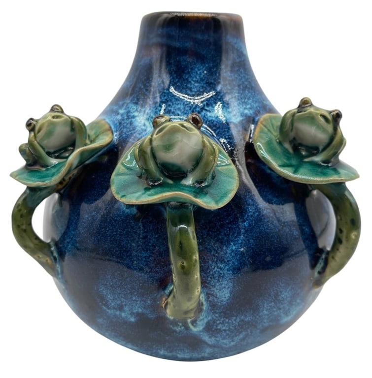 FROG HANDLE ART POTTERY VASE 6" (1 of 5)