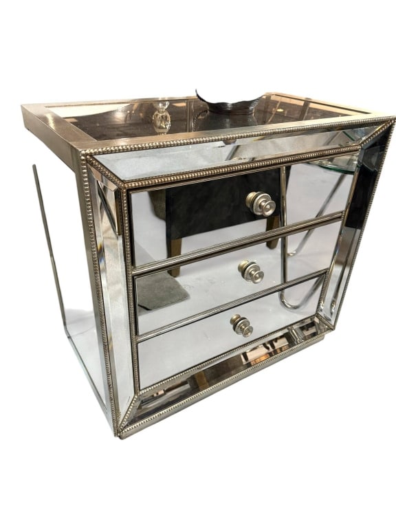 OMNI MIRRORED CHESTS PAIR 32" - 4
