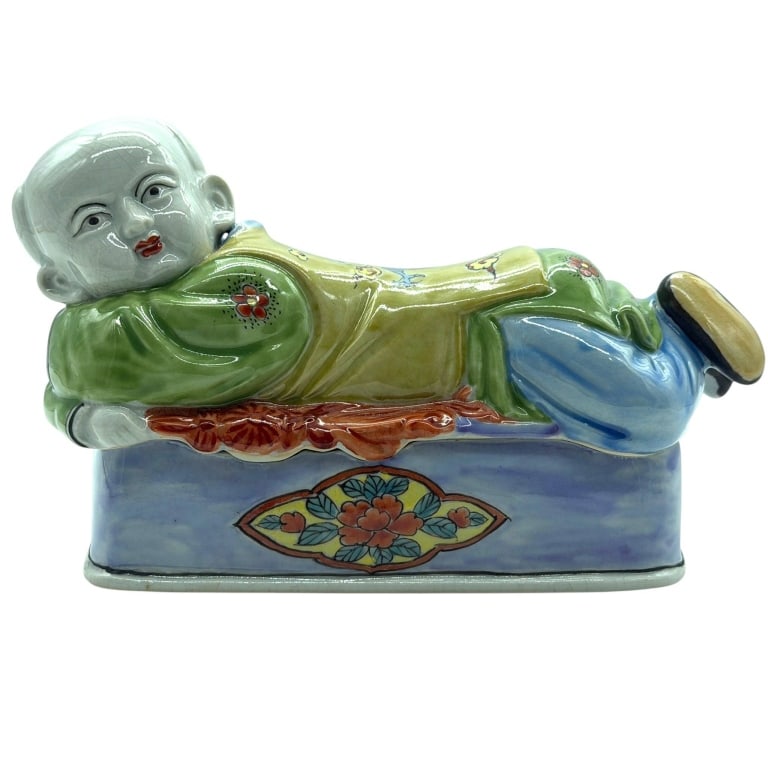 CHINESE PORCELAIN RECLINING BOY TRINKET BOX 8.5" (1 of 7)