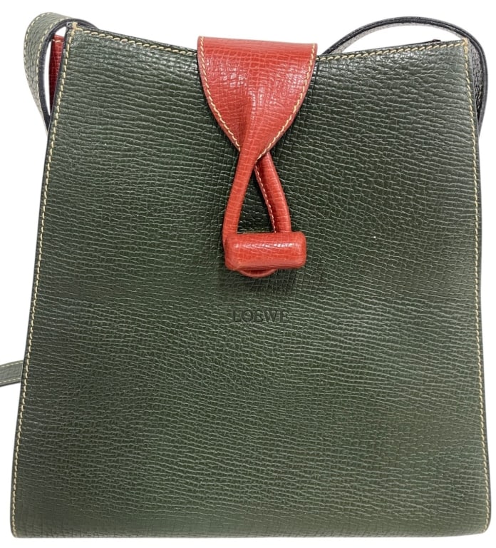 LOEWE VINTAGE BICOLOR LEATHER BAMBOO LOCK BAG 10": Vintage Loewe shoulder bag crafted in textured leather with a bicolor design featuring dark green leather accented by contrasting reddish-brown trim and a distinctive bamboo-style turnlock closure. Th