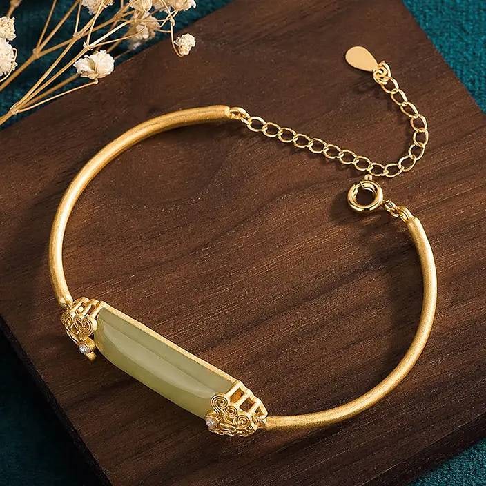ANTIQUE 24K GP JADE STYLE BRACELET (1 of 5)