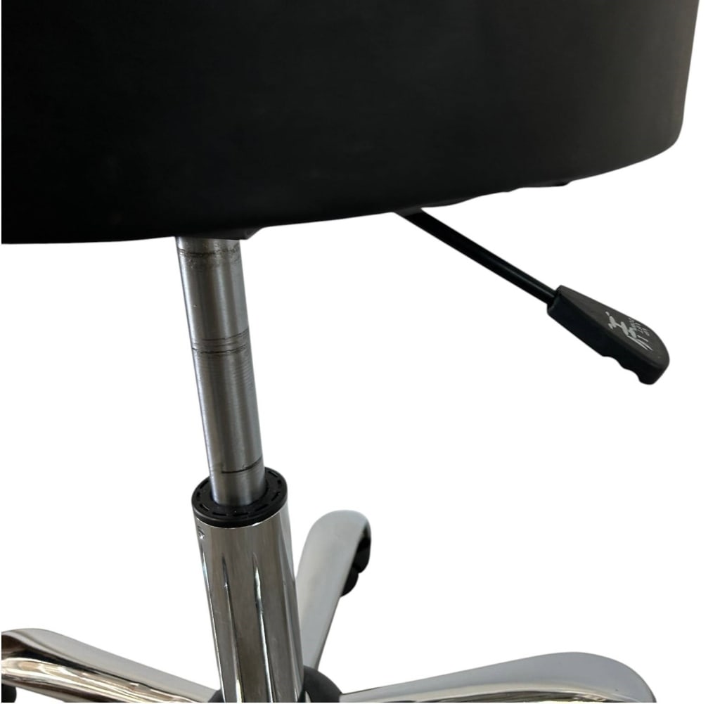 ADJUSTABLE ROLLING STOOL 25" - 4