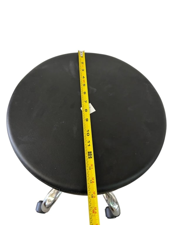 ADJUSTABLE ROLLING STOOL 25" - 5