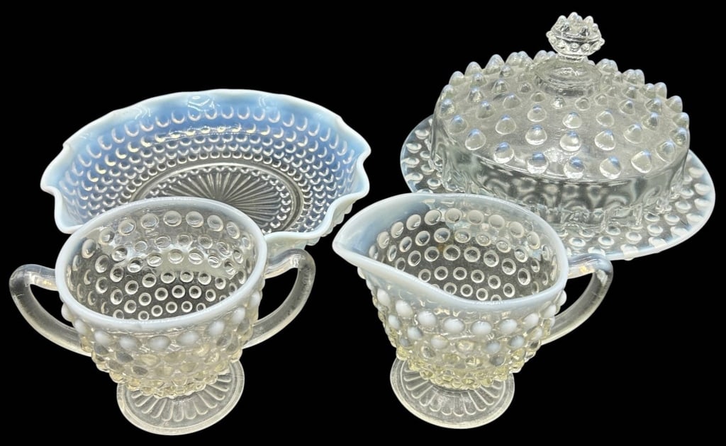 FENTON HOBNAIL OPALESCENT GLASS 4-PC SET 7" (1 of 4)