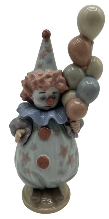 LLADRO SAD CLOWN W/BALLOONS 7": .