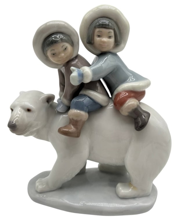 LLADR? INUIT CHILDREN & POLAR BEAR 7": .