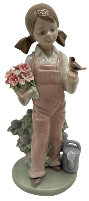 LLADRO GIRL WITH BIRD & FLOWERS 7": .