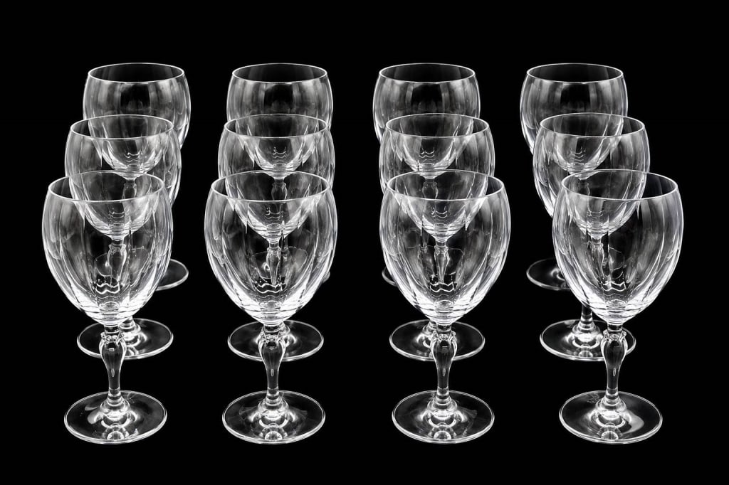 SET OF 12 CLEAR CRYSTAL WINE GOBLETS 8" (1 of 3)