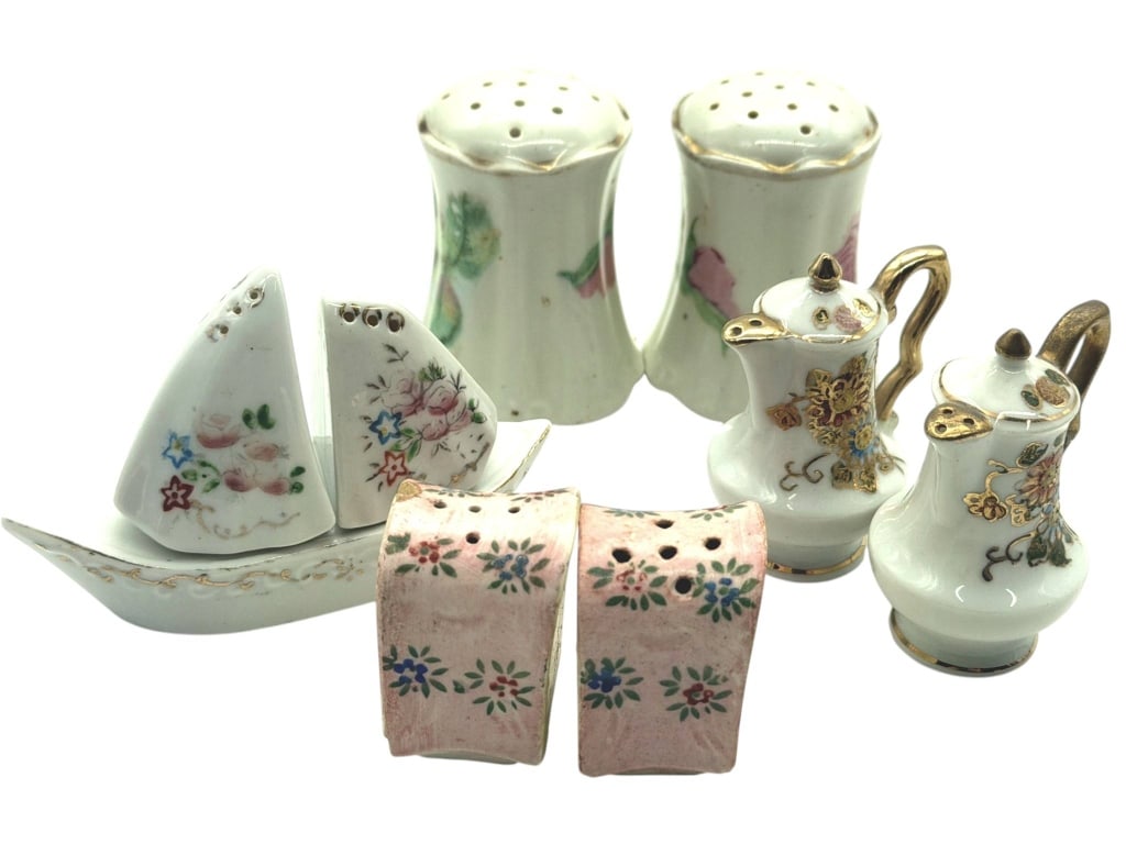 4 VINTAGE ROCOCO PORCELAIN S&P SETS 4" (1 of 8)