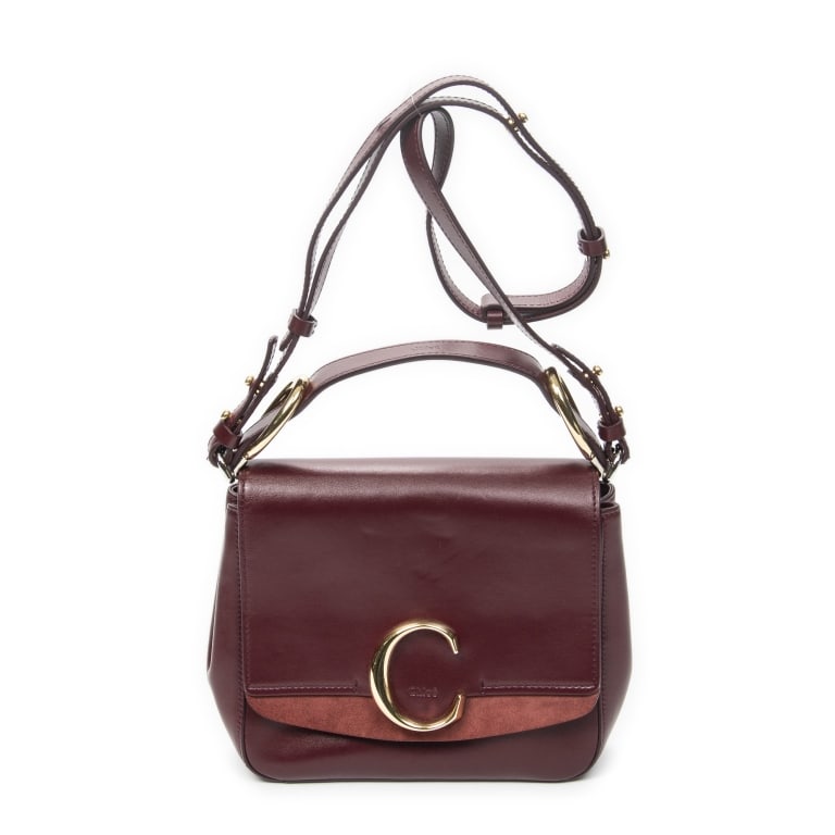 CHLOÉ MINI C BURGUNDY SMOOTH CALFSKIN CROSSBODY: CHLOÉ MINI C CROSSBODY BURGUNDY SMOOTH CALFSKIN LEATHER GOLD Dimensions (CM): 16.5*12.5*5cm Production Code: 04195765-4 A ABD2261