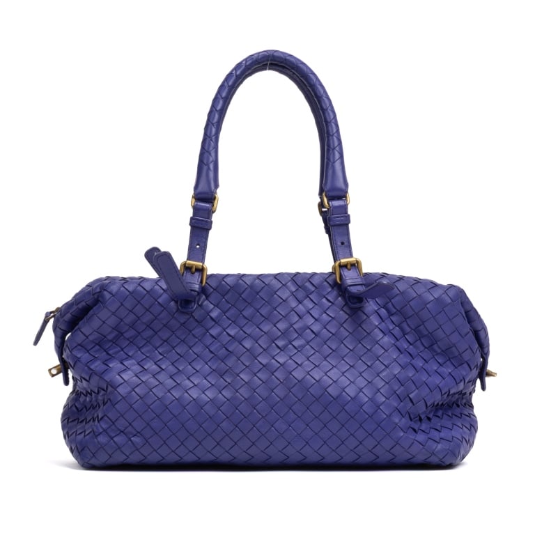 BOTTEGA VENETA MONTAIGNE PURPLE INTRECCIATO BAG: BOTTEGA VENETA MONTAIGNE PURPLE INTRECCIATO LEATHER GOLD Dimensions (CM): 30*22*15cm Production Code: 173398-V00A2-5101 A ABC5501