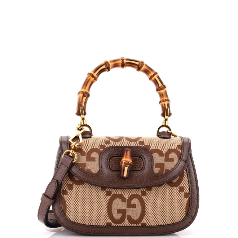 GUCCI BAMBOO 1947 TOP HANDLE SMALL BROWN JUMBO GG: GUCCI BAMBOO 1947 TOP HANDLE SMALL BROWN JUMBO GG CANVAS GOLD Dimensions (CM): 21.5*13*7.5cm Production Code: 675797-498879 AA GTU0519